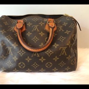 Louis Vuitton Speedy